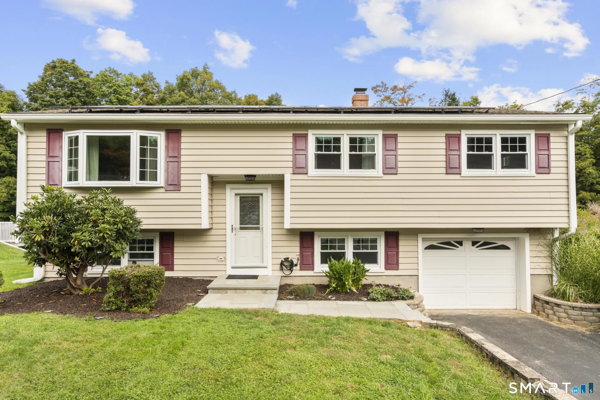 16 Tracy Terrace, Seymour, CT