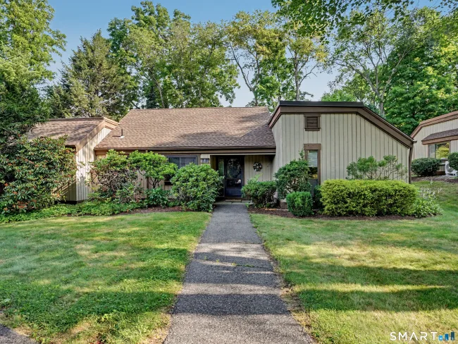 626 Heritage Village #B