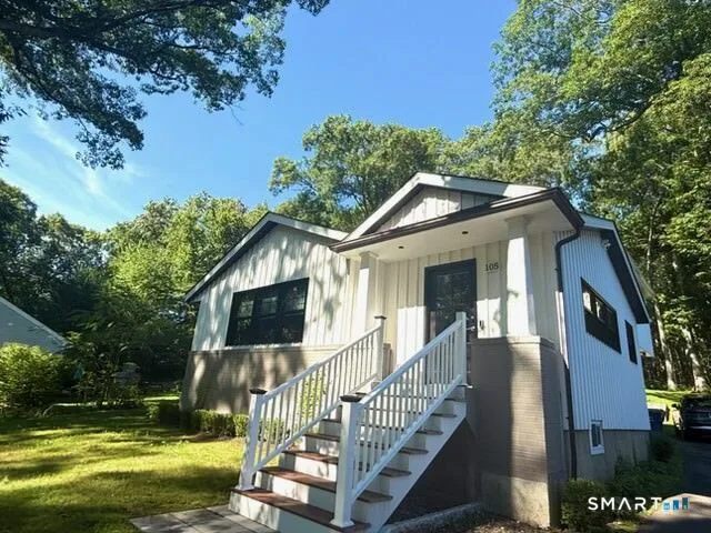105 Old Dike Road, Trumbull, CT