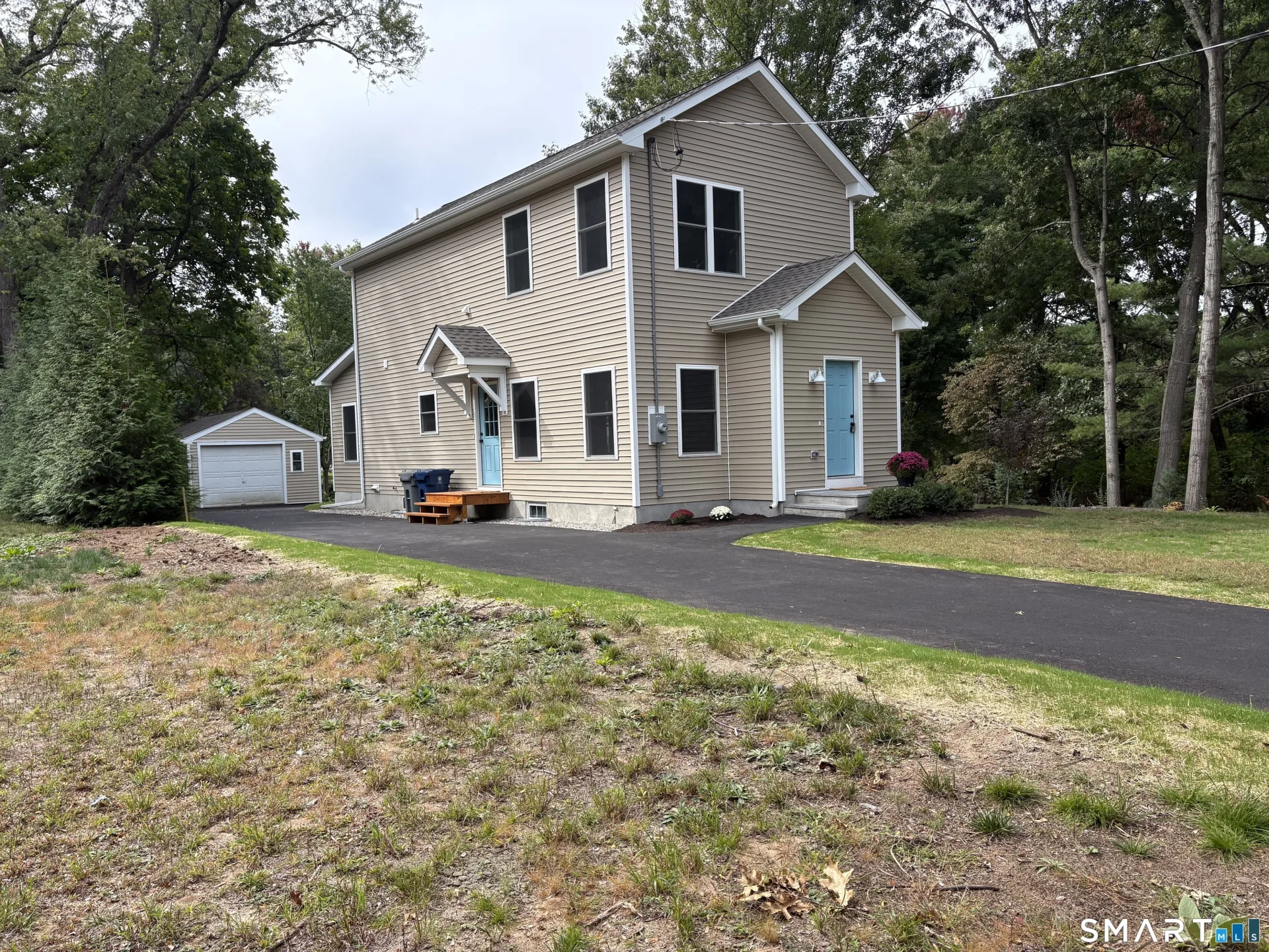 7 Pickney Avenue, Plainville, CT