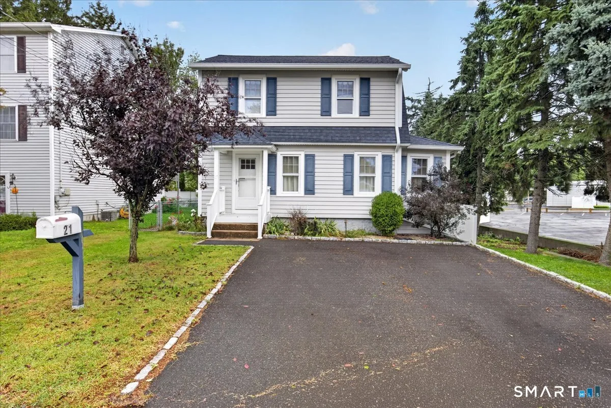 21 Hobson Avenue, Milford, CT