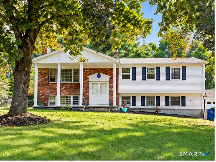 23 Coach Circle, Windsor, CT