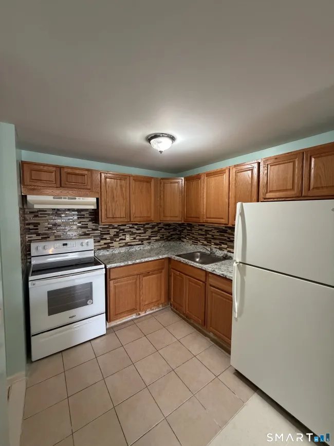 153 Bull Hill Lane #105, West Haven, CT