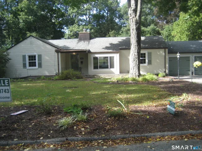 60 Mohegan Road, Norwich, CT