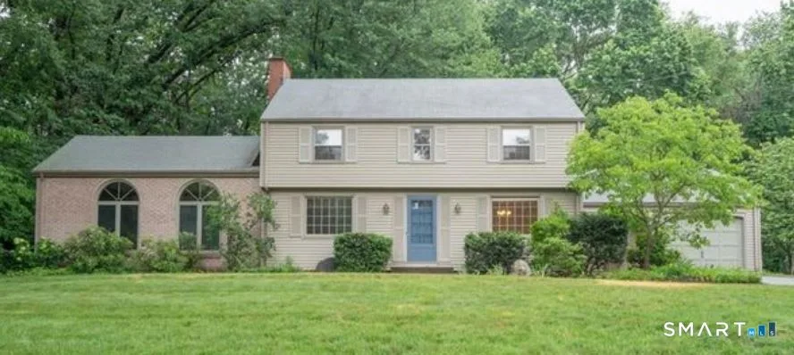 62 Buttonball Lane, Glastonbury, CT