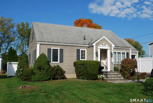 30 Bellmere Avenue