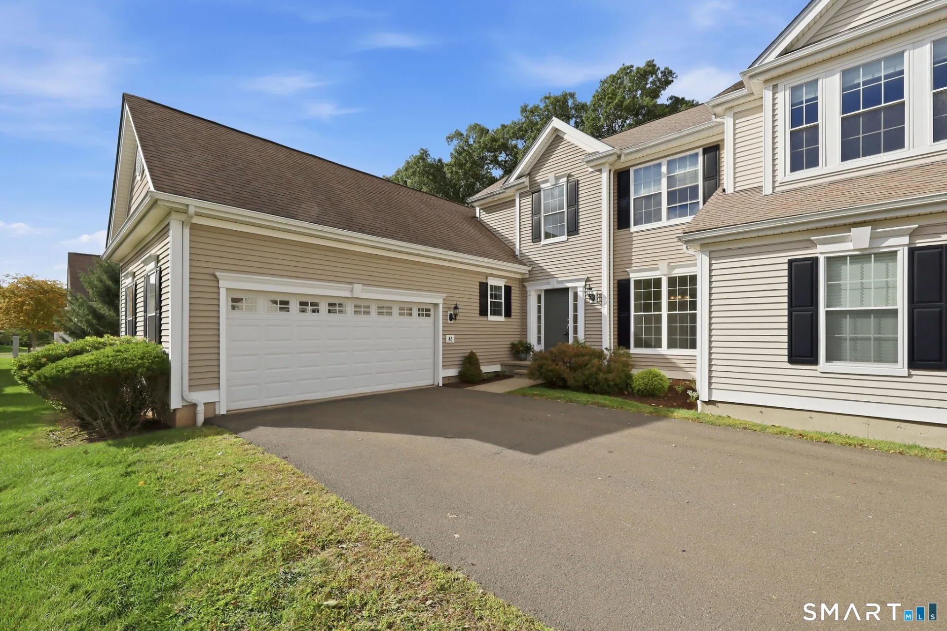 82 Barkledge Drive #82, Newington, CT