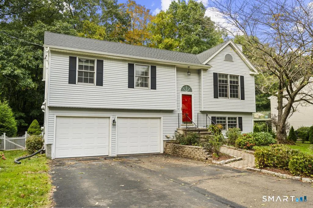 315 Kenwood Avenue, Hamden, CT