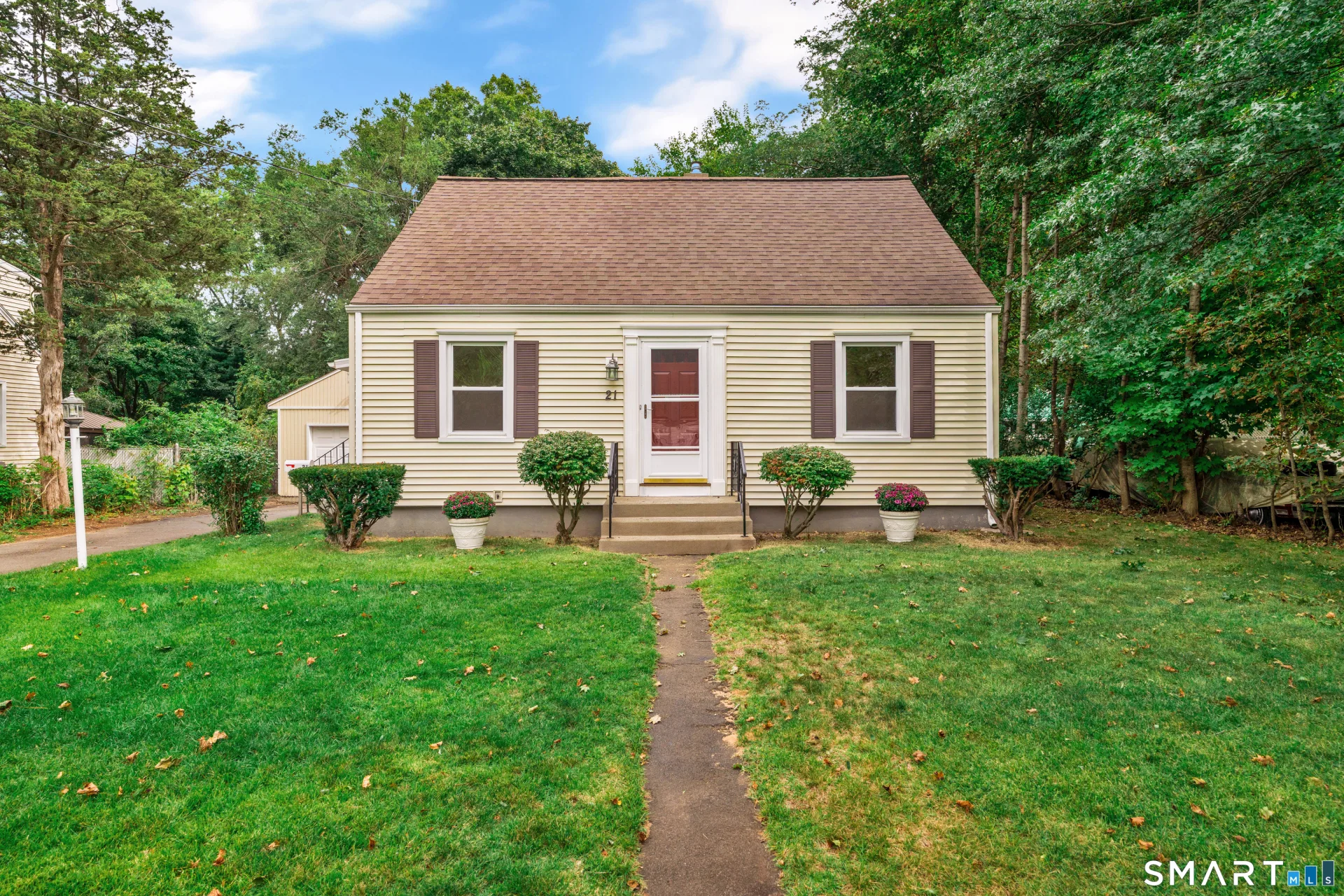 21 Monroe Street, North Haven, CT