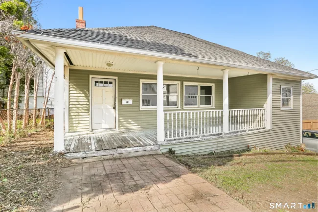 39 Soundview Avenue