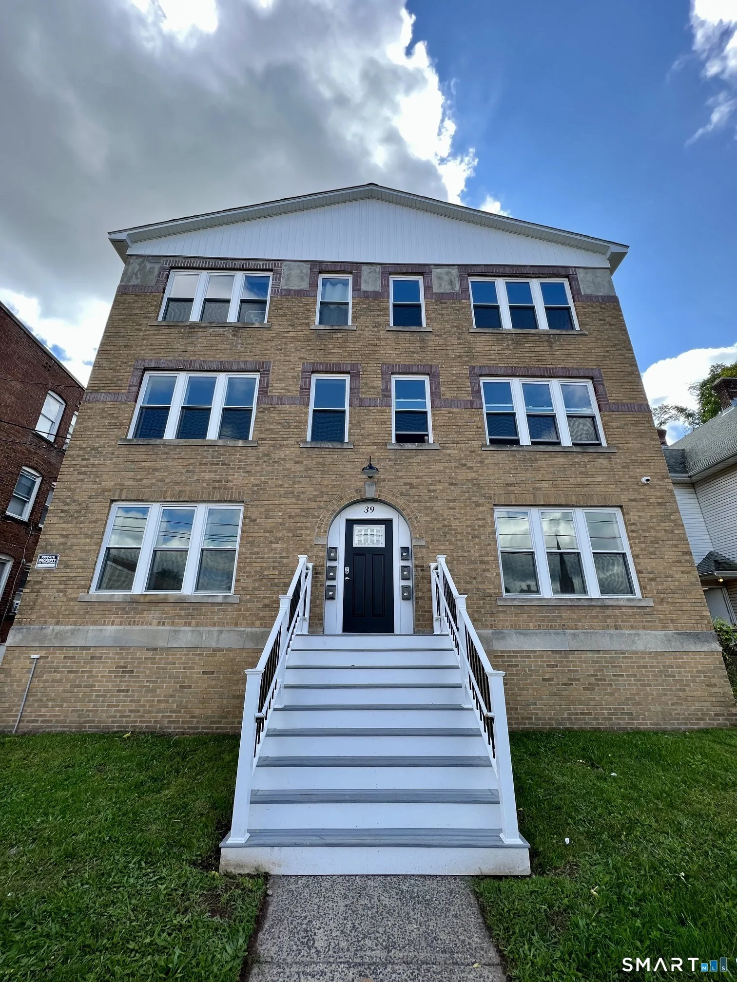 39 South Whiting Street, New Britain, CT