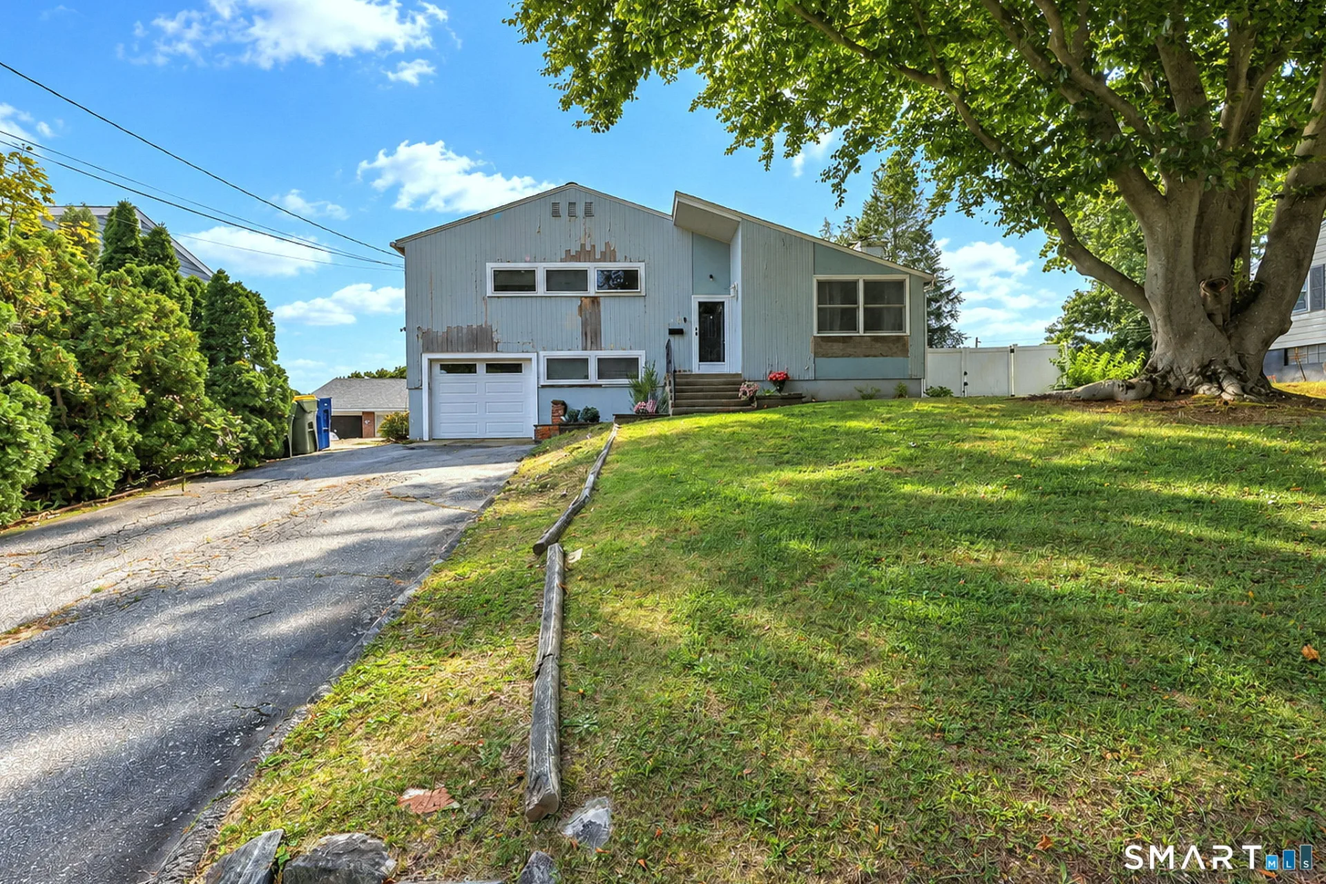 327 Highland Drive, Waterbury, CT