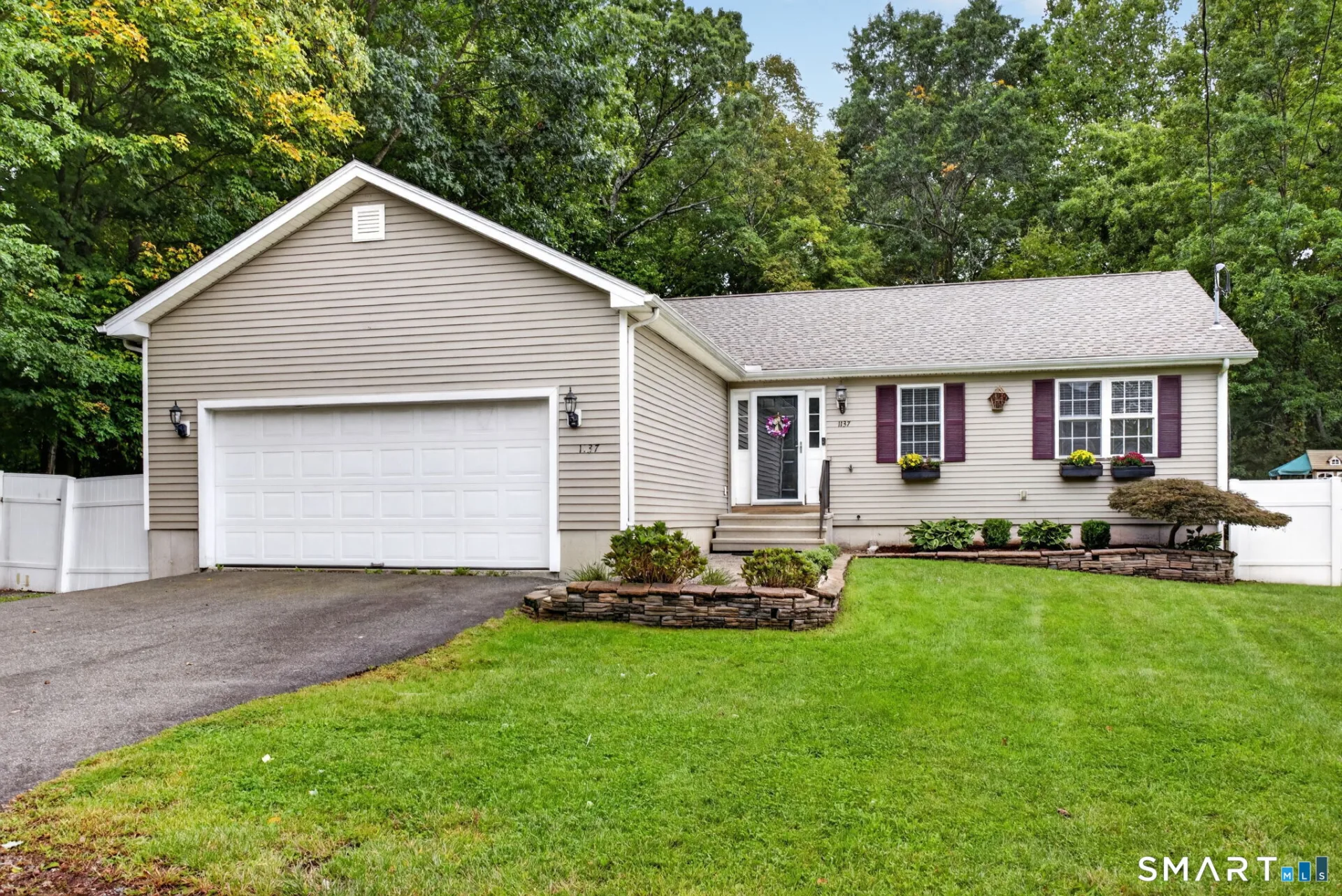 1137 Ridgewood Road, Middletown, CT