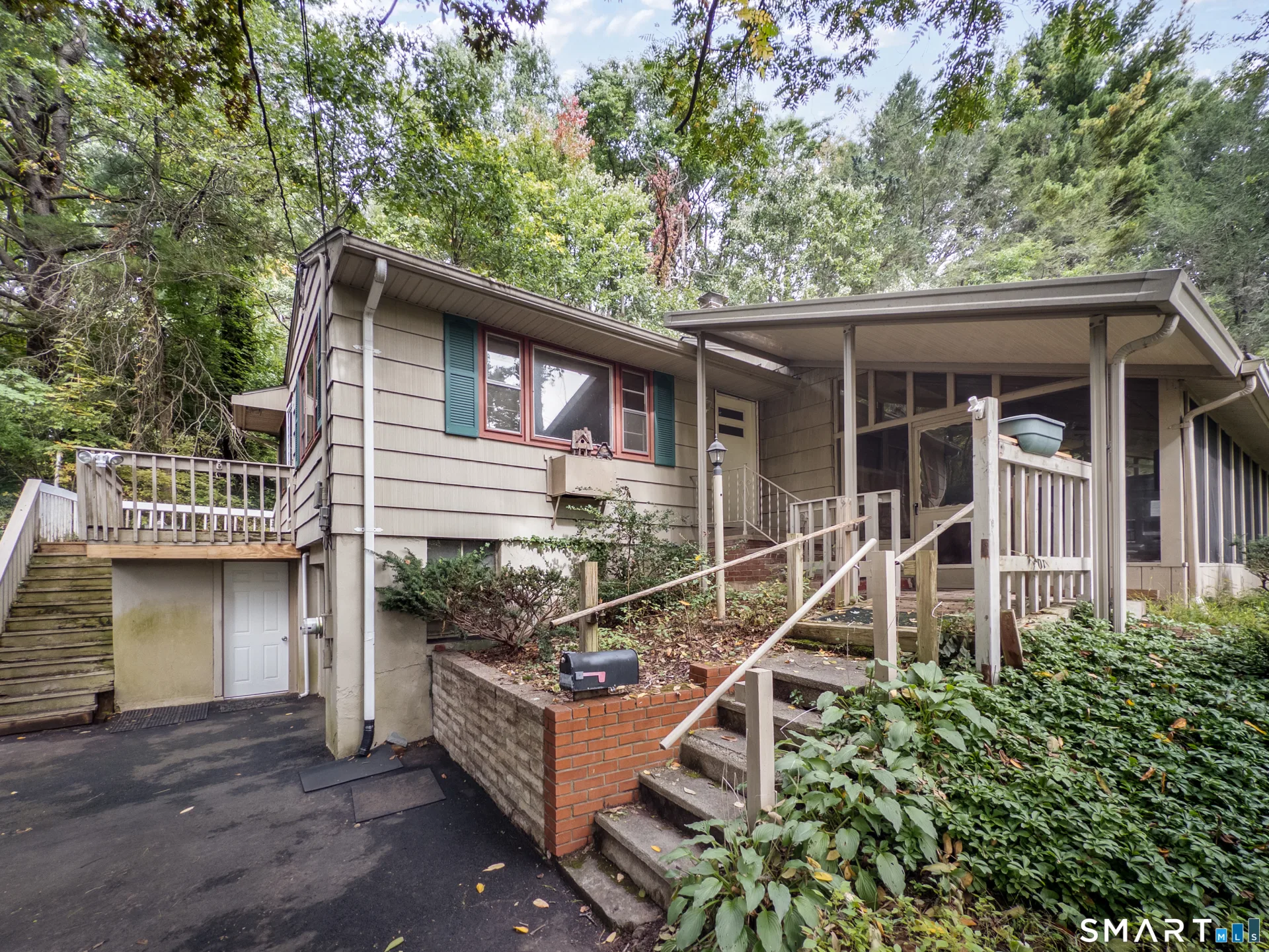 889 Benham Street, Hamden, CT