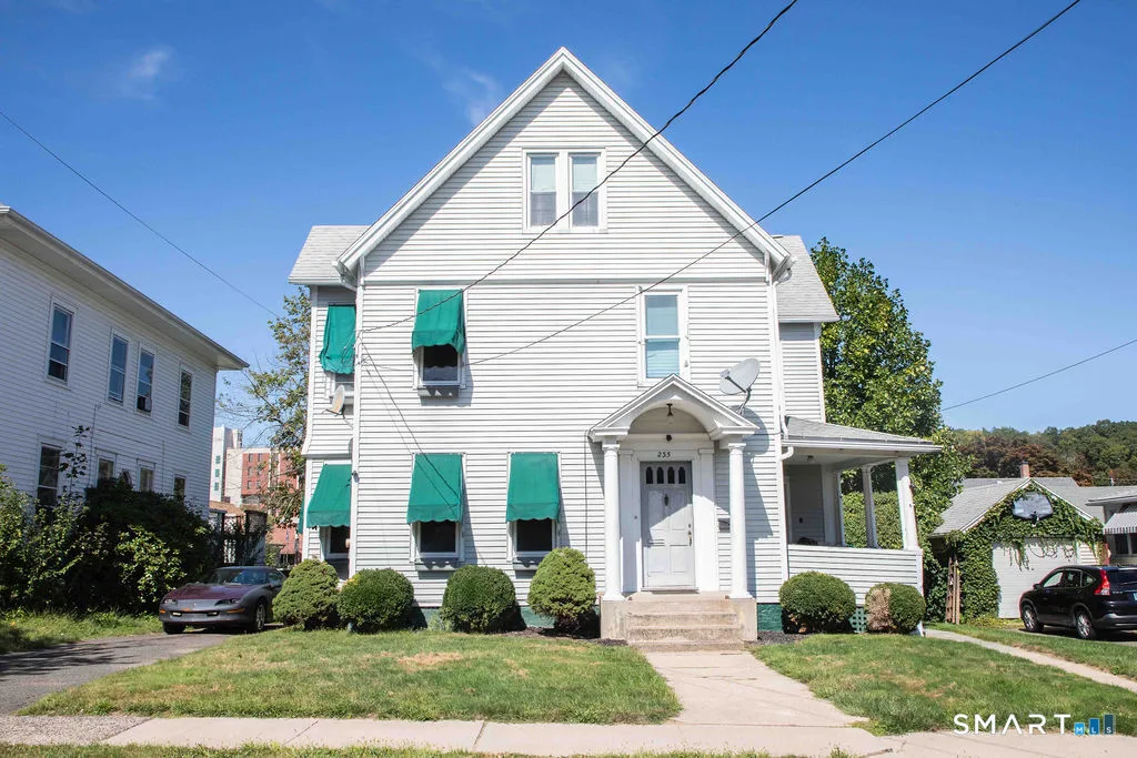 235 High Street, Bristol, CT
