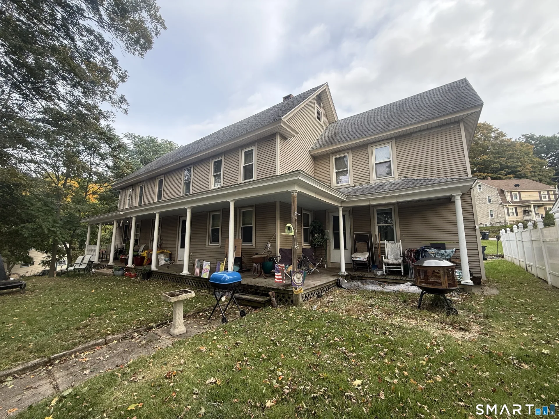 291-293 School Street, Putnam, CT