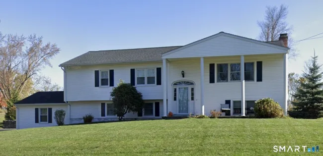 9 Surrey Drive