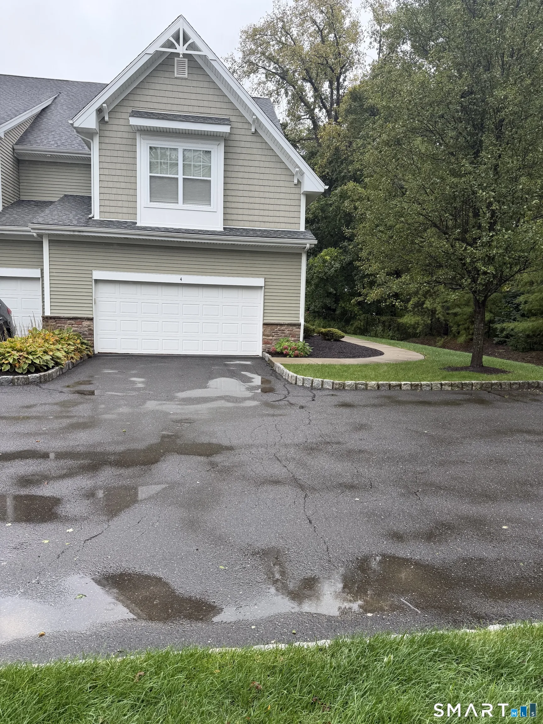 4 Bristol Terrace #4, Danbury, CT