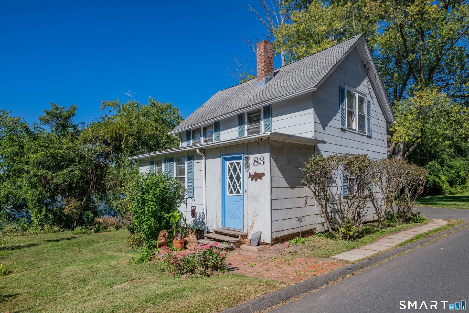 83 South Water Street, East Windsor, CT