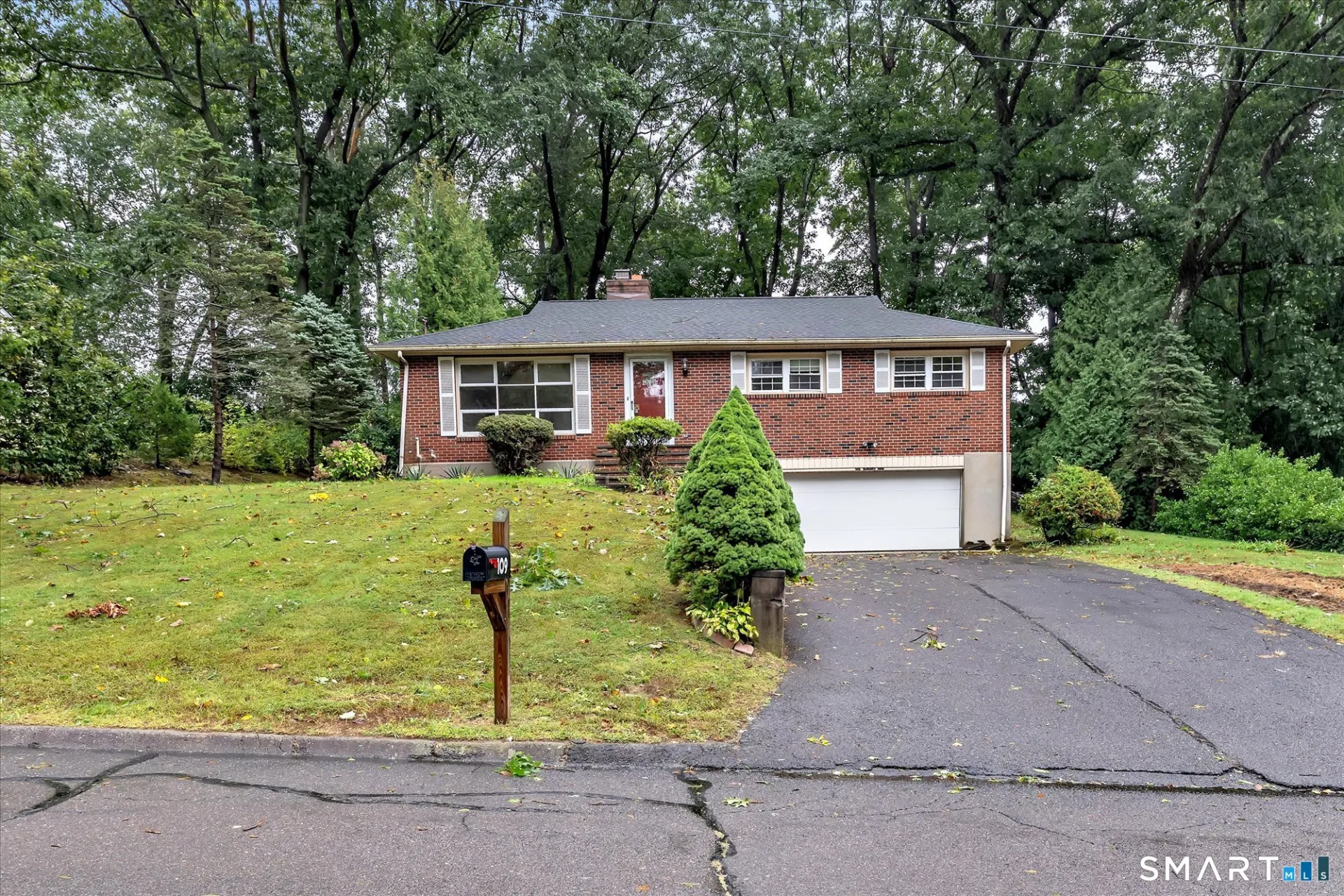 109 Woolsley Avenue, Trumbull, CT