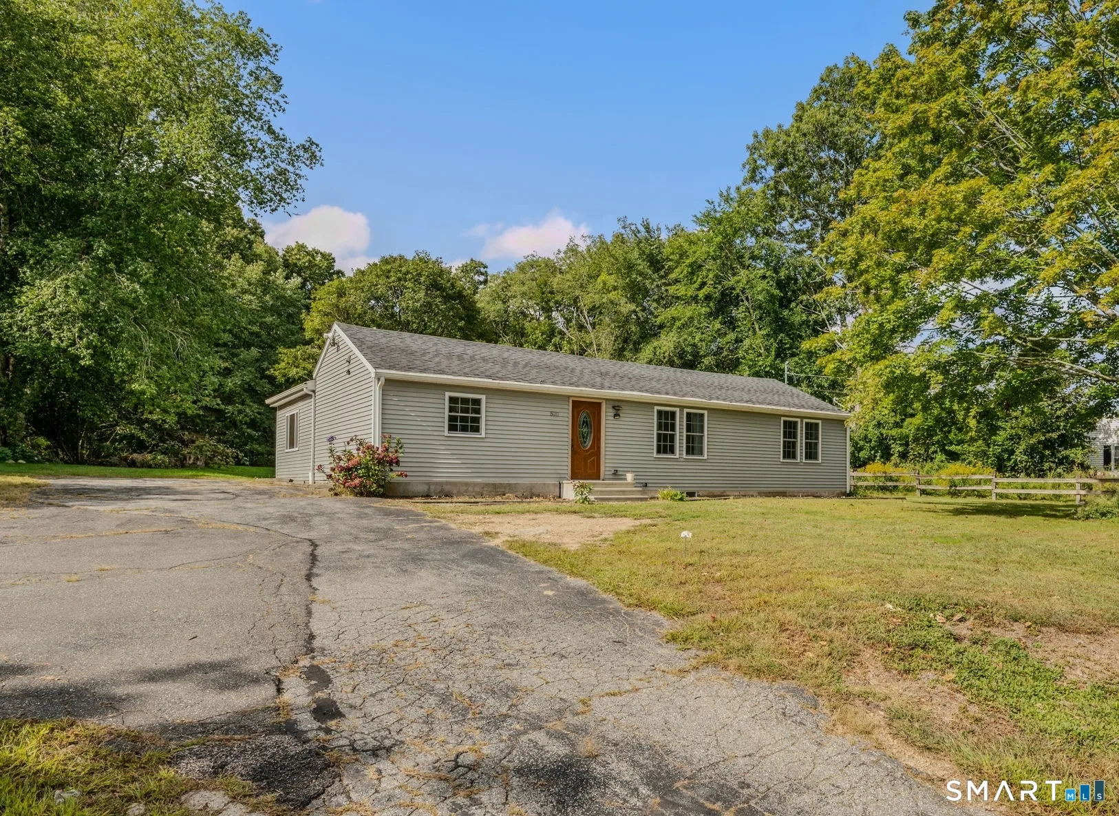 520 Boston Post Road, Waterford, CT