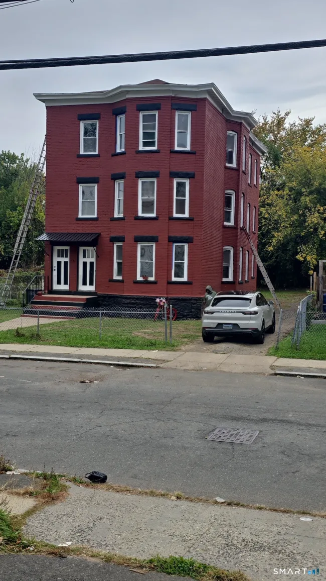 30-32 Cabot Street