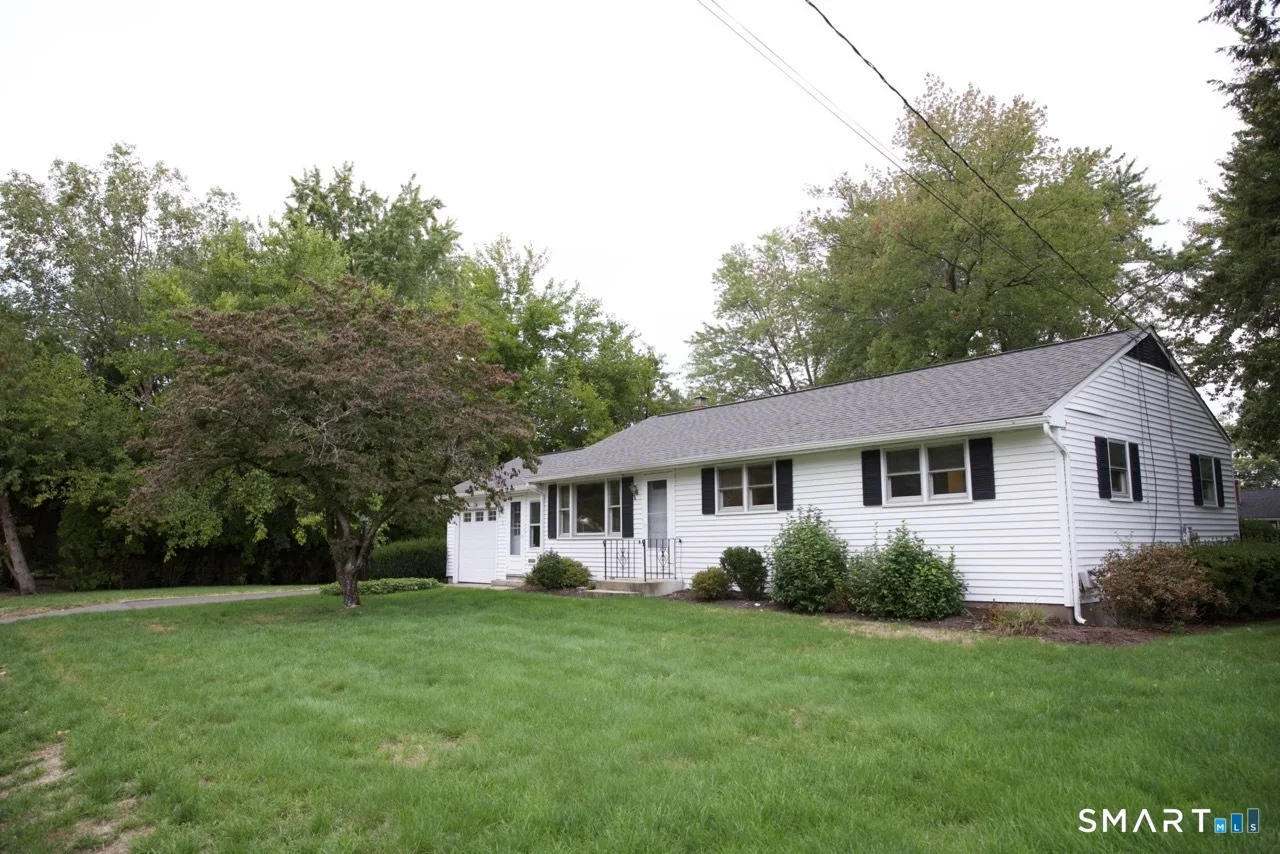 3 Sun Street, Enfield, CT