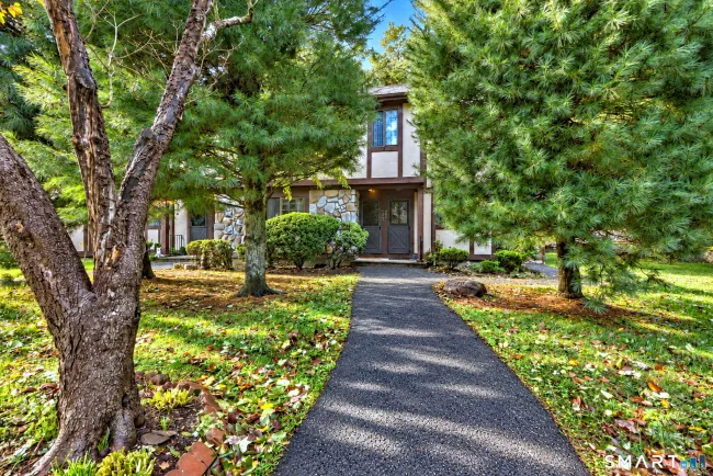 401 Swanson Crescent #401