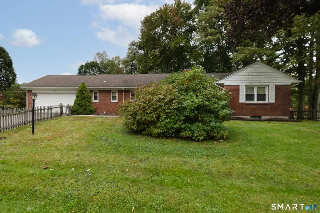 22 Woodlawn Drive