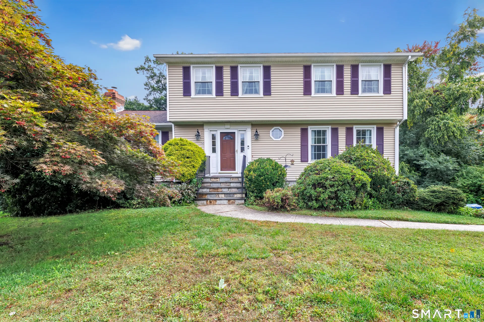 11 Redwood Circle, Shelton, CT