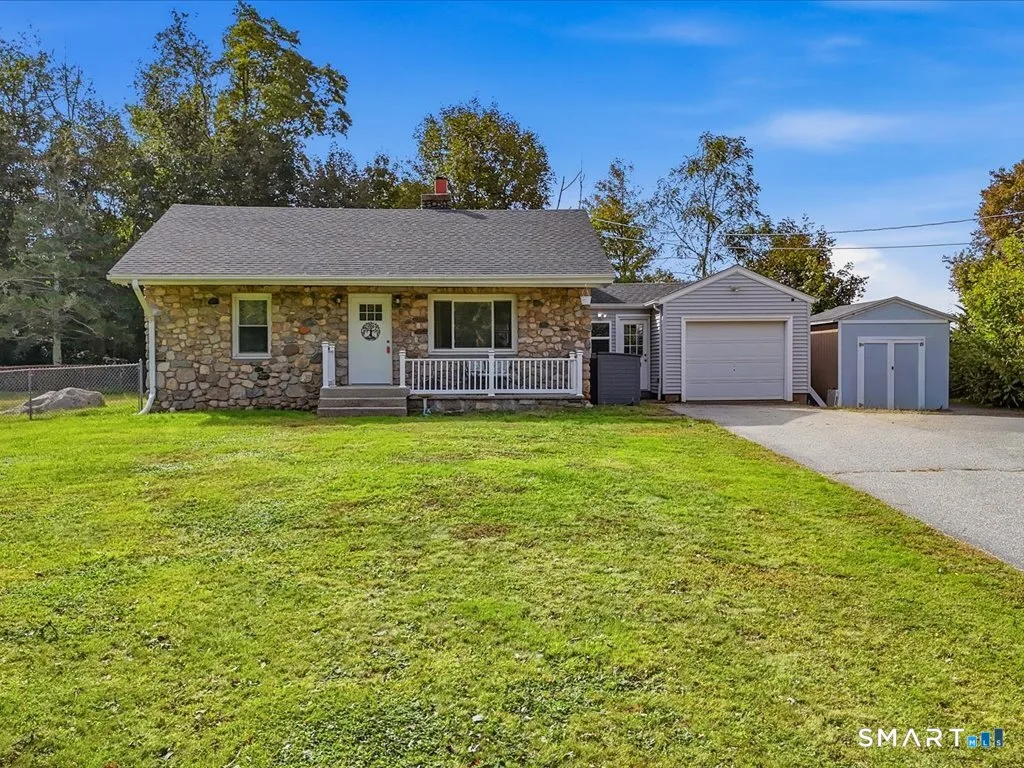 7 Rock Ridge Road, Waterford, CT