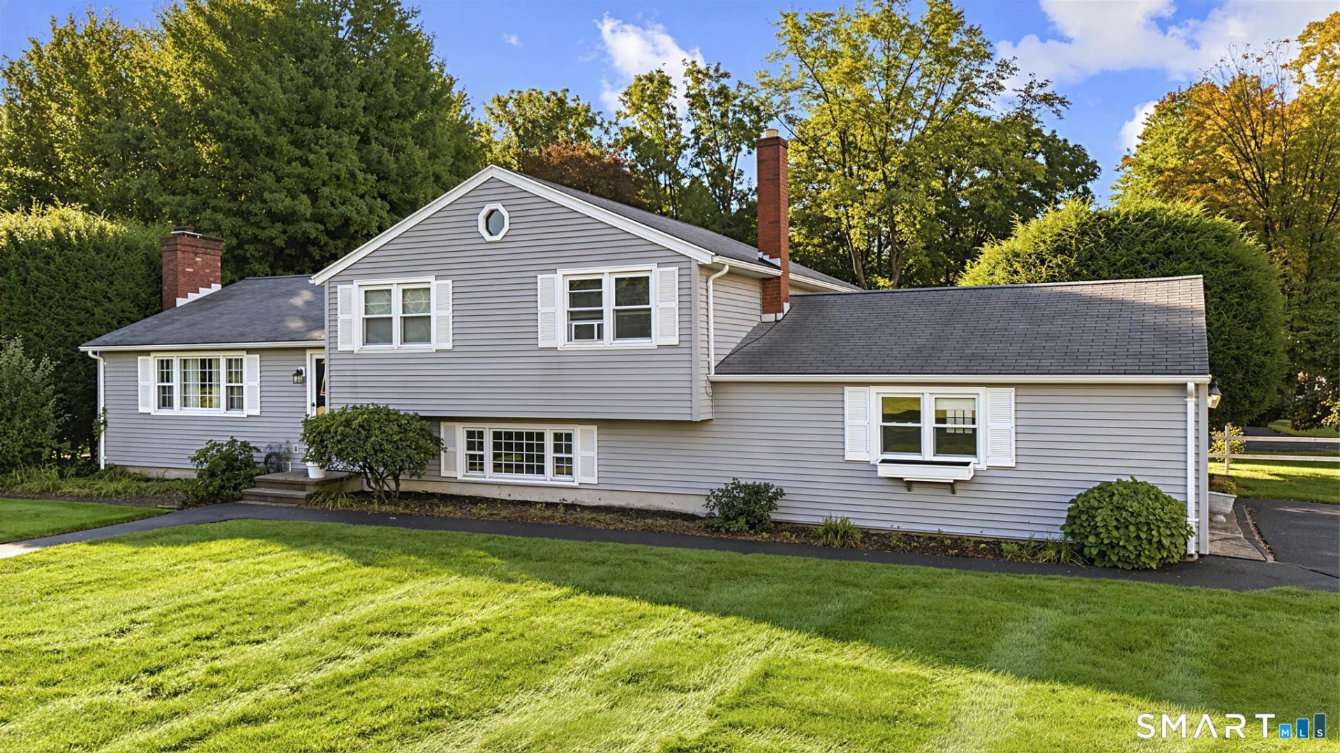 2 Surrey Drive, North Haven, CT