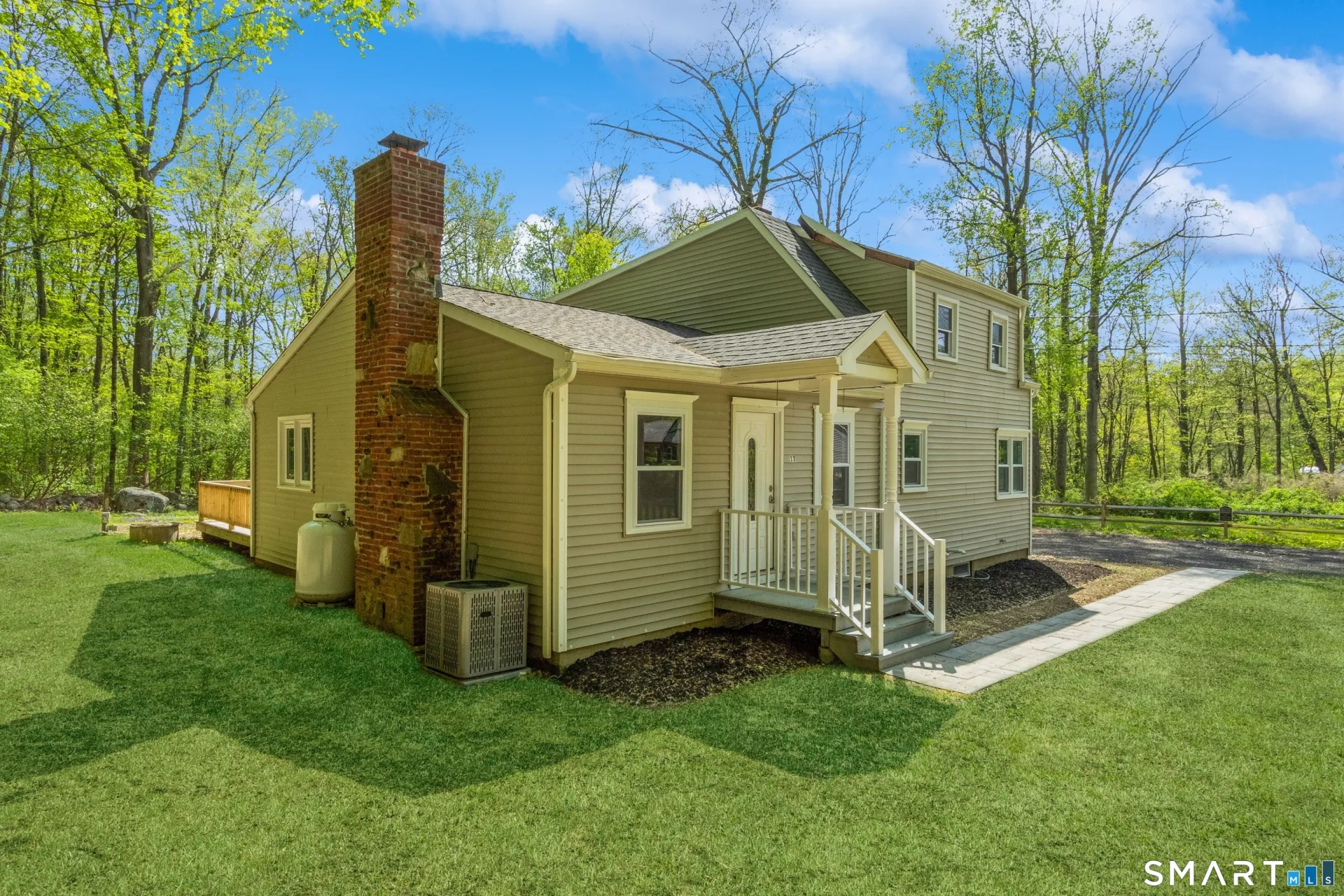 13 Jeanette Street, Monroe, CT