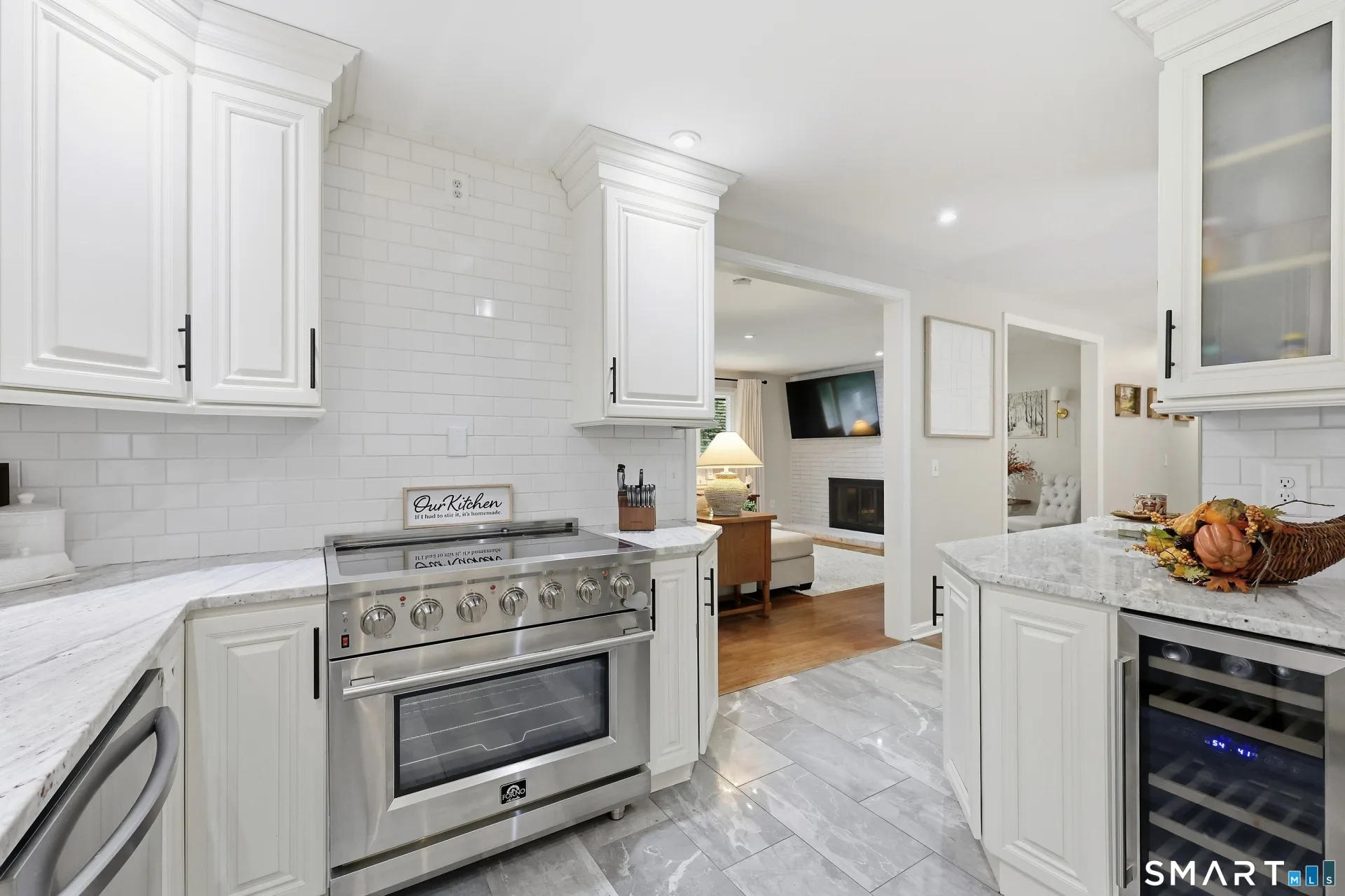 95 Moravia Road, Avon, CT
