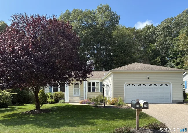 17 Wyndwood Road