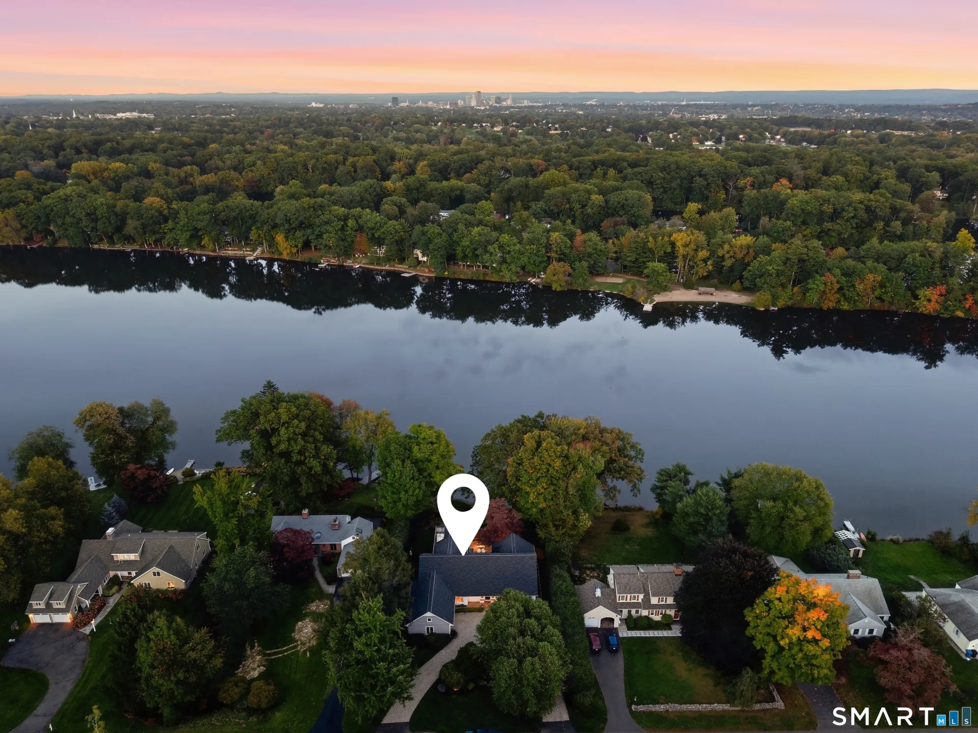 120 Woodpond Road, Farmington, CT