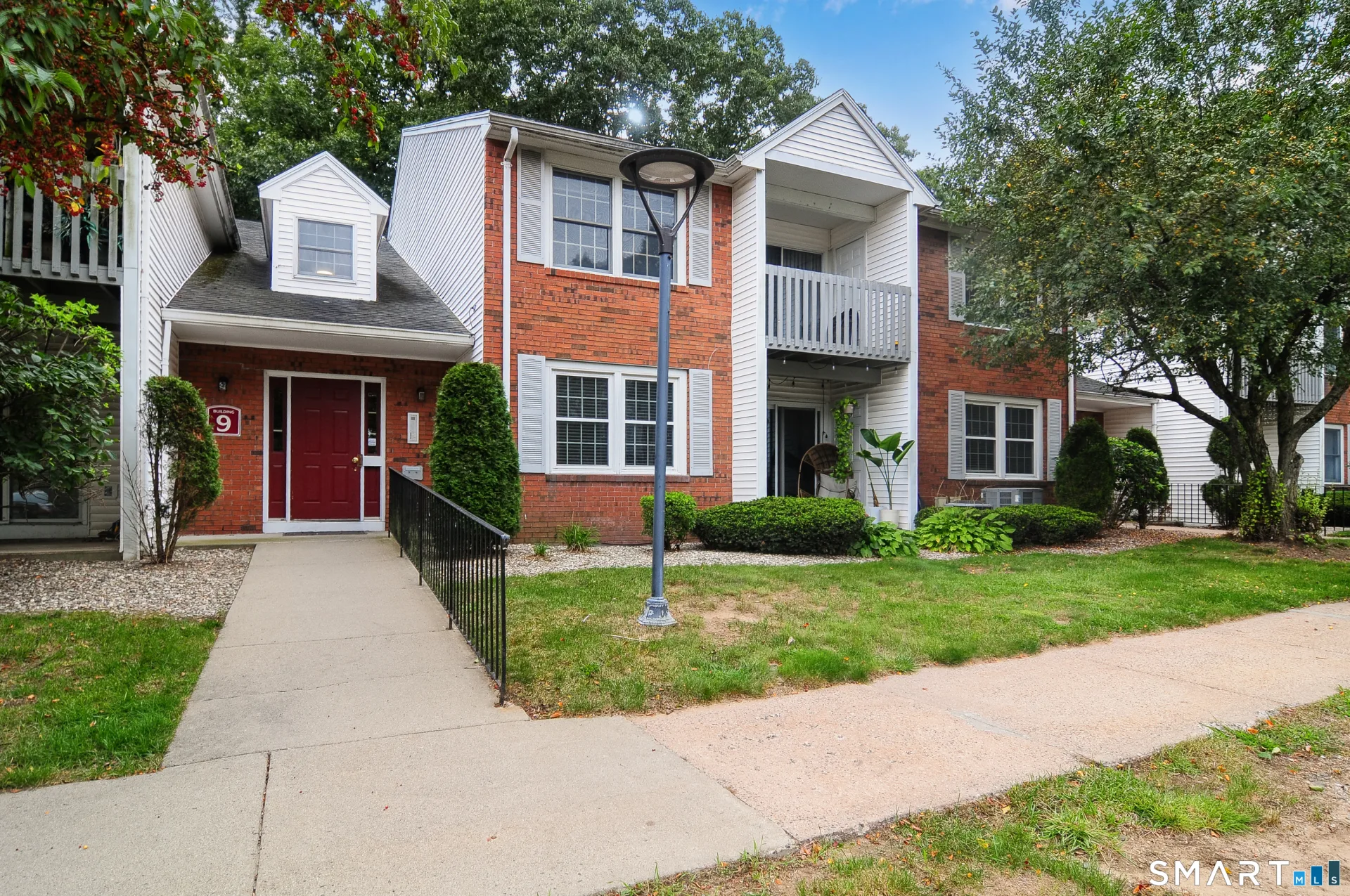 9 Concorde Way #B2, Windsor Locks, CT