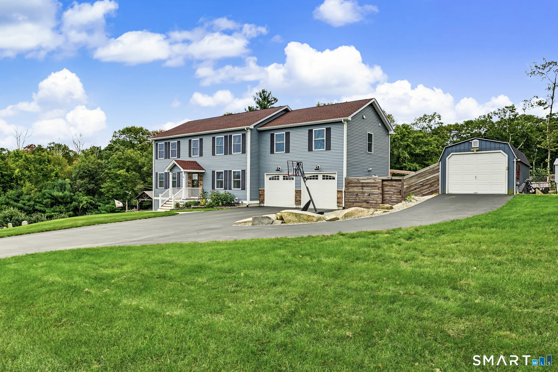 2 Logans Way, Sterling, CT