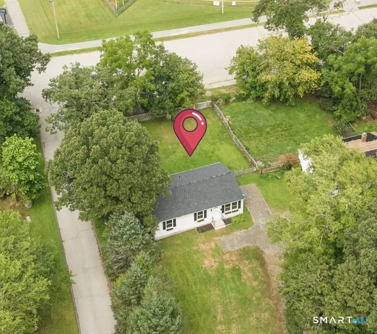 21 Potvin Avenue, Plainfield, CT
