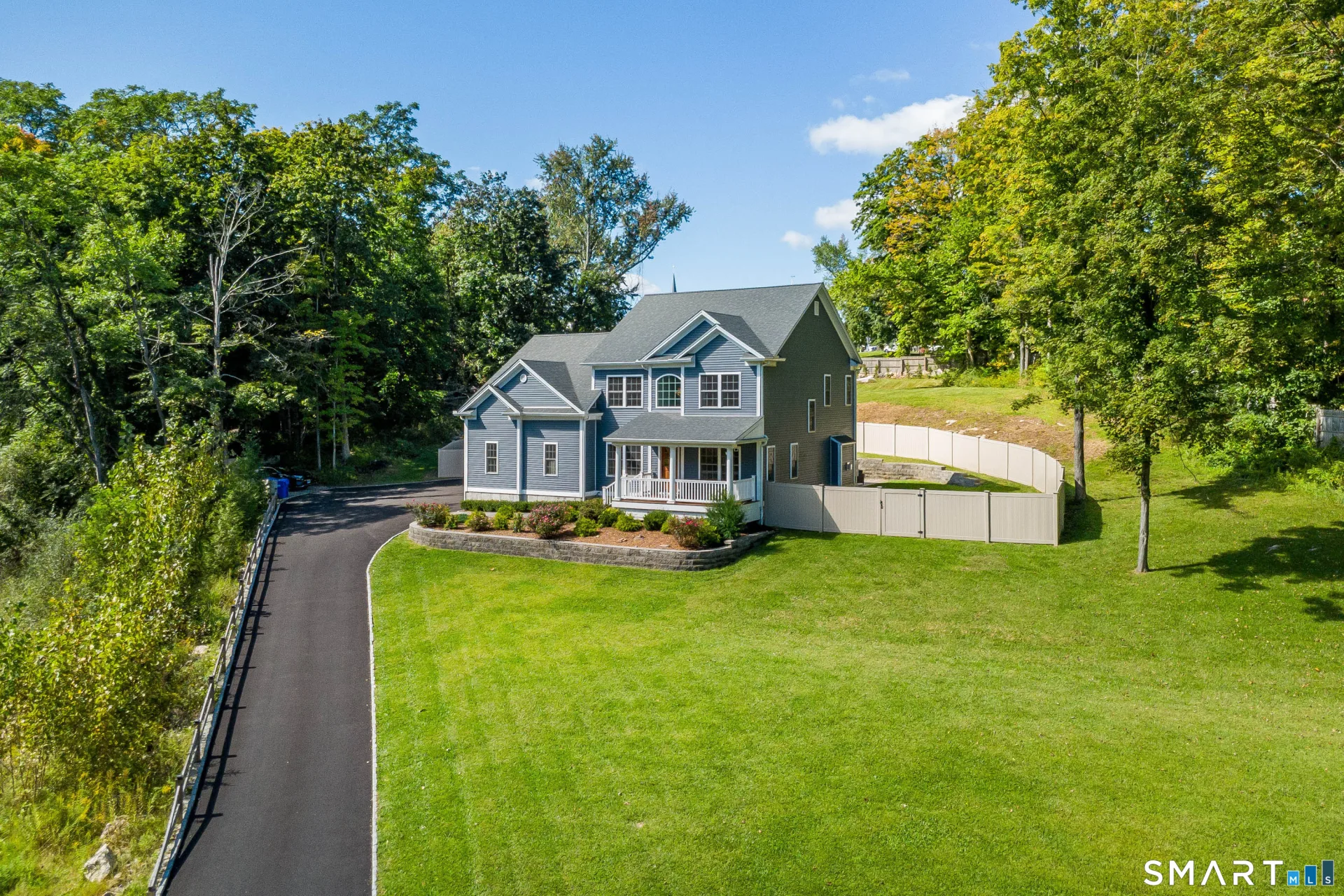 1 Christian Lane, Brookfield, CT