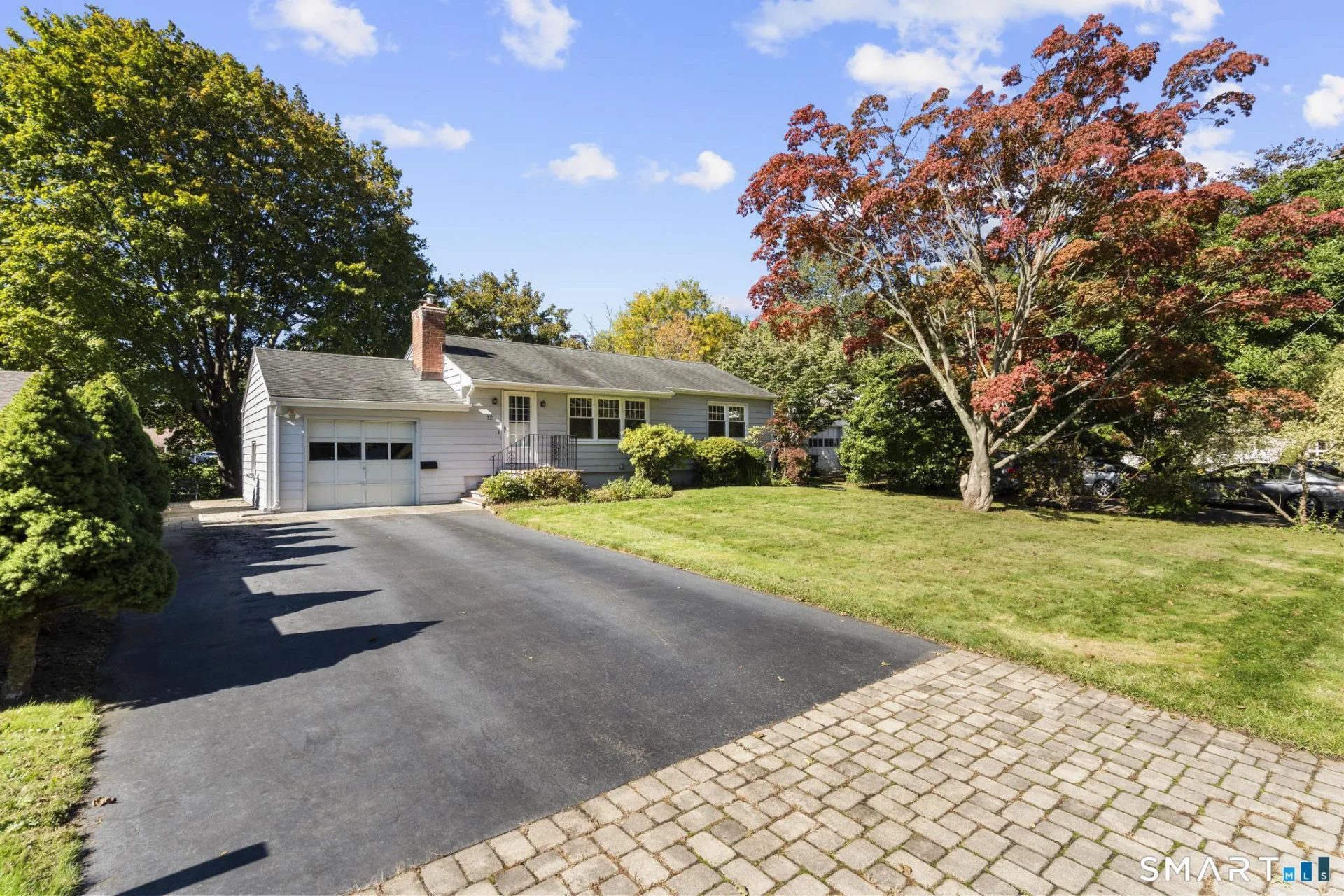 12 Palmer Woods Circle, Branford, CT