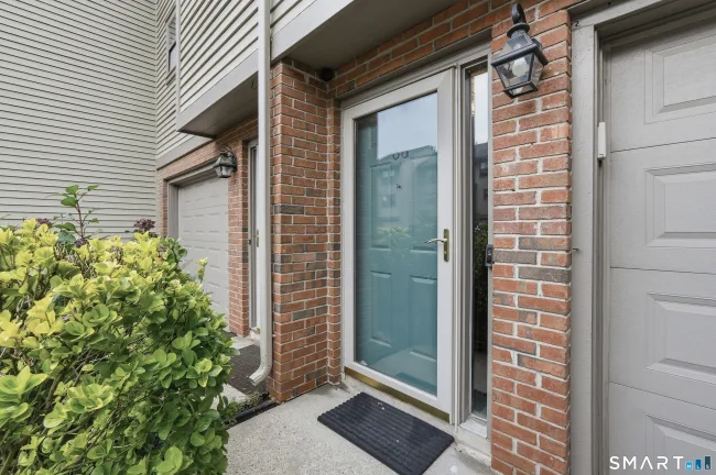 86 Metacomet Drive #86