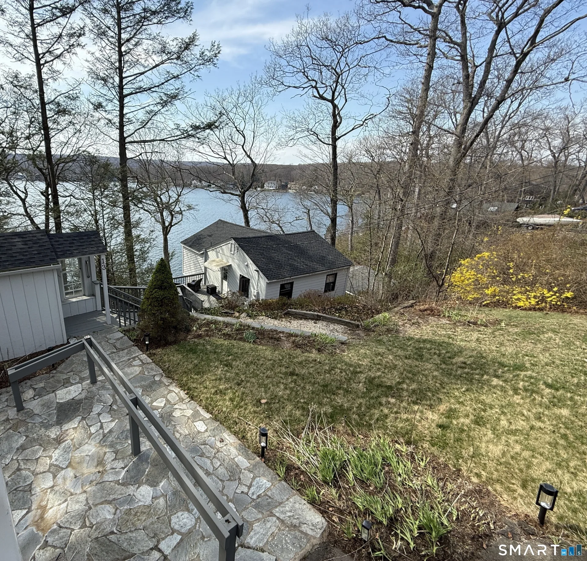 13 Wangonk Trail, East Hampton, CT