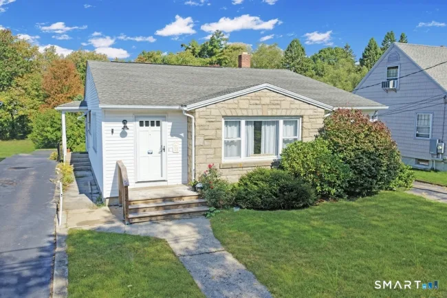 25 Rossi Avenue