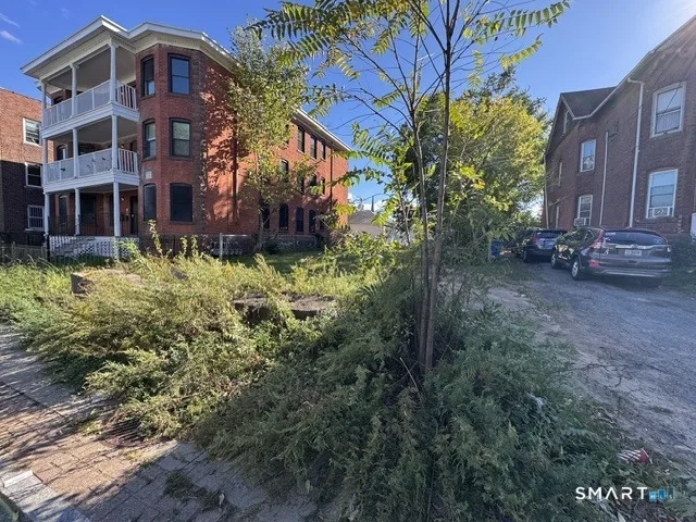 35 Capen Street