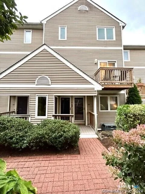 63 Glenrock #63, Norwalk, CT