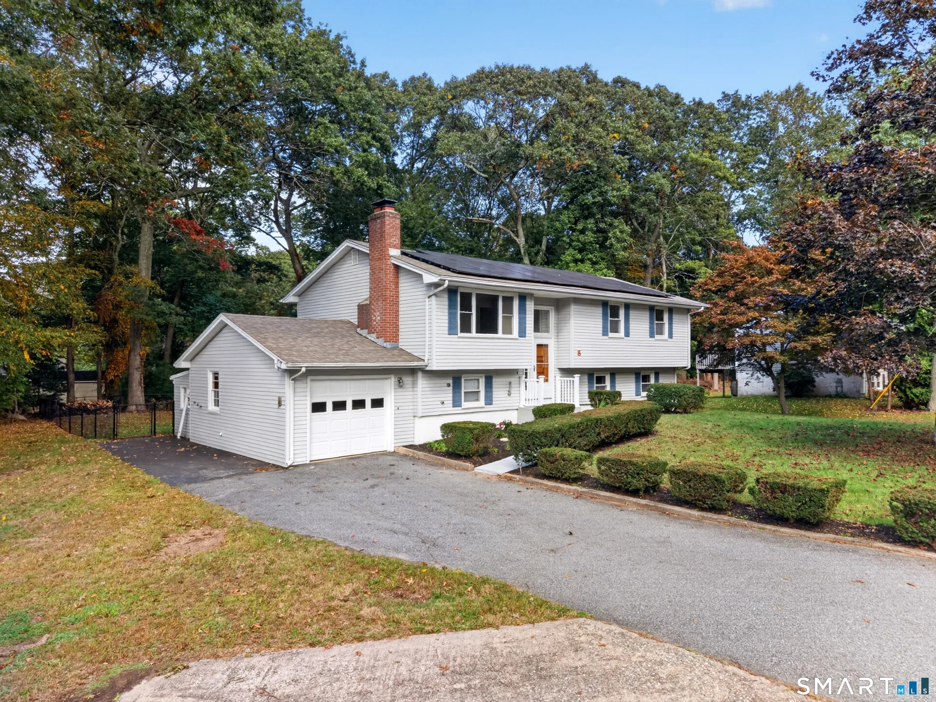 8 Pequot Drive, Ledyard, CT