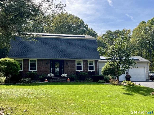 26 Forest Road