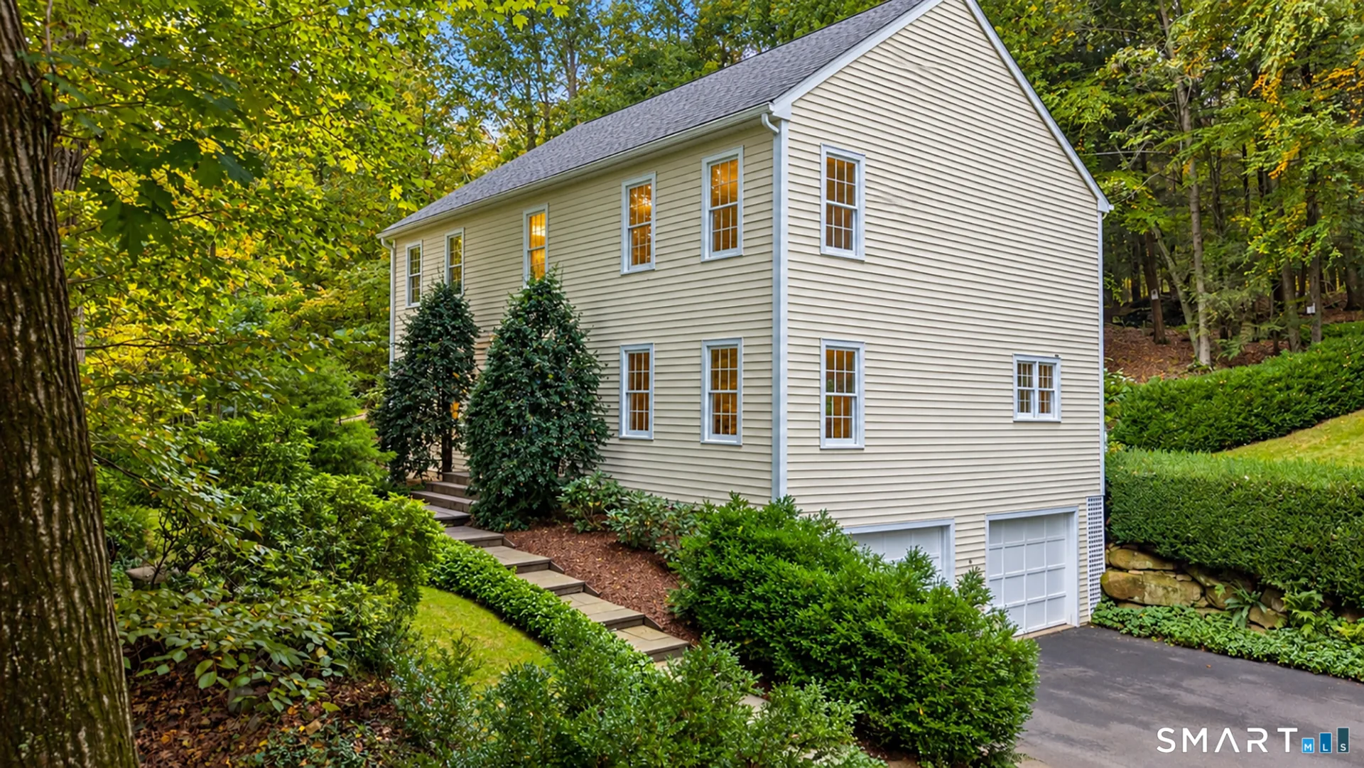 18 Cove Road, Brookfield, CT