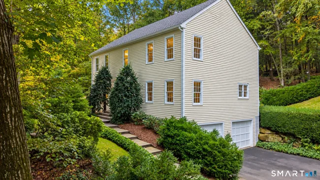 18 Cove Road